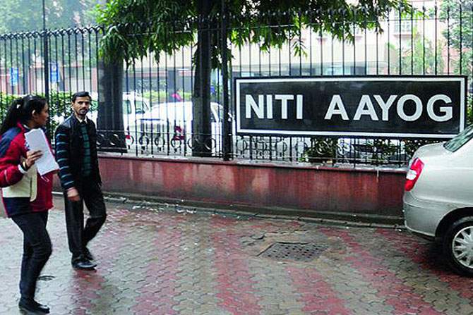 ngosneedtoregisterwithnitiaayogforgrantinaid:govt